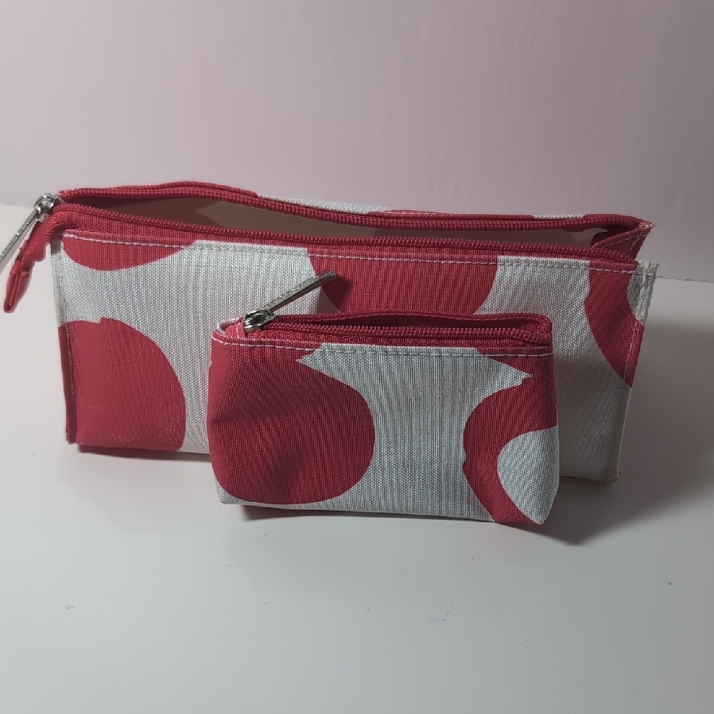 Clinique Pink and White Polka Dot Women's Bag Set (Cosmetics & Change)